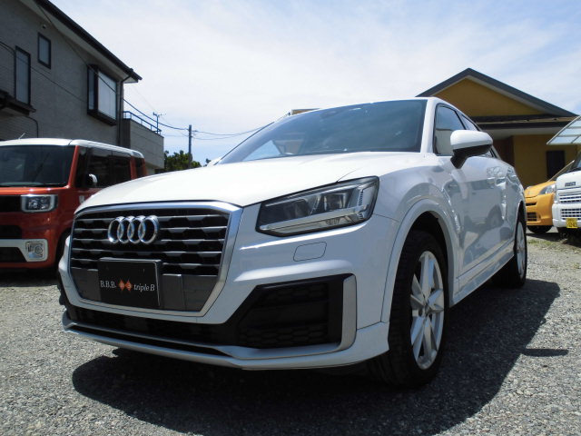 AUDI　Ｑ２