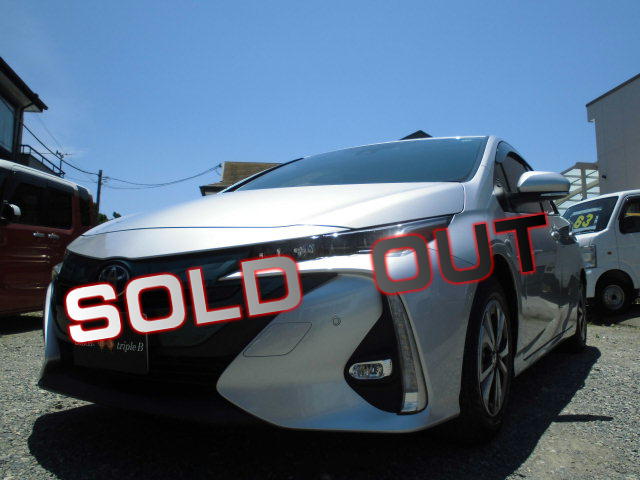TOYOTA　プリウスPHV